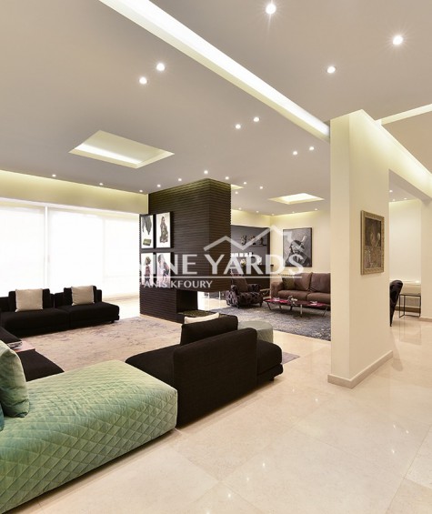 Apartment For Sale in Sakiyet Al Janzir